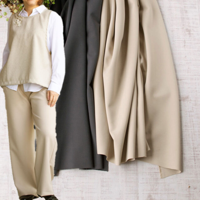 【布帛】ボトムス向き♪もっちり良く伸びストレッチダブルサテン(ベージュ/チャコールグレー)オーダーカット