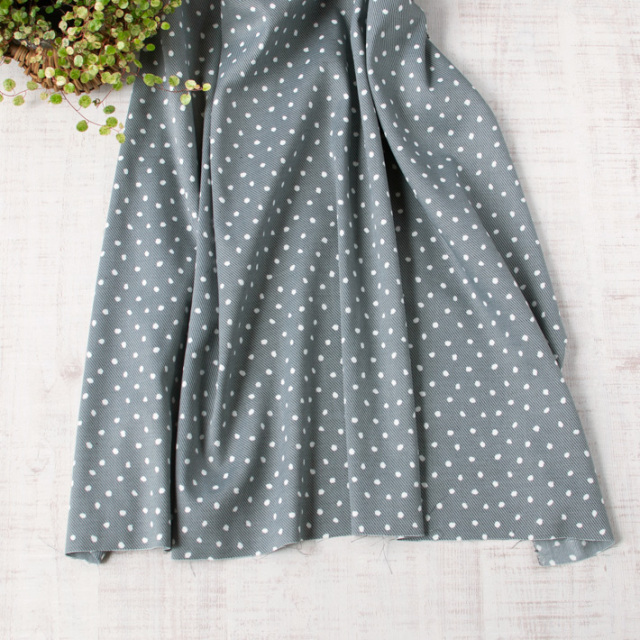 【布帛】しなやかで軽いツイル(抜染ドットグレー)オーダーカット