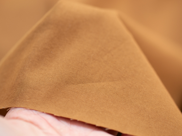 布帛】軽やかなパンツに♪くったり薄手ストレッチツイル（キャメル