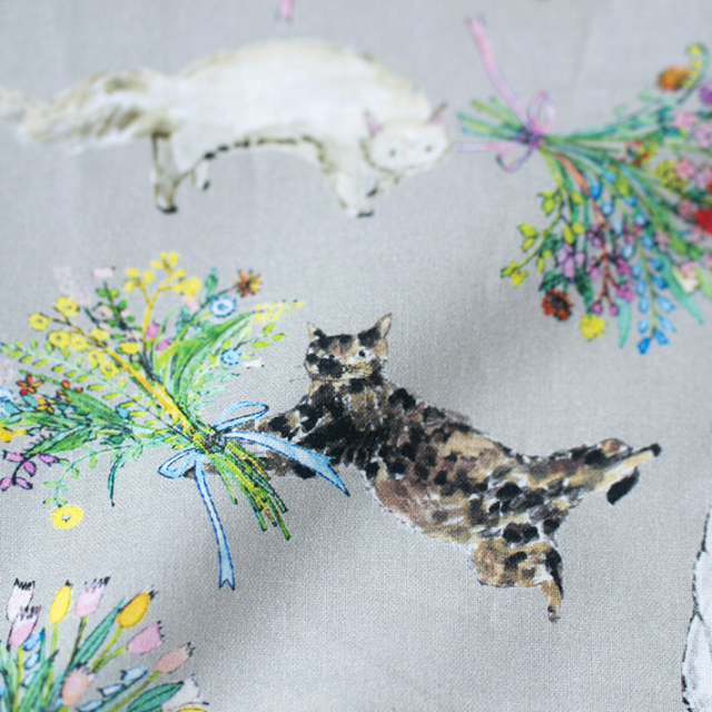 【布帛】デザイナーズ生地(シーチング)「猫への花束、猫からの花束」オーダーカット