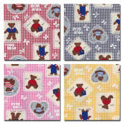 1m単位切り売り ブロード プリント NEW! LOVELY BEAR 4色あります 生地 布 布地 くま くま柄 クマ クマ柄 動物柄 アルファベット アニマル アニマル柄 チェック チェック柄 リボン リボン柄 英字 綿 コットン おしゃれ かわいい 柄