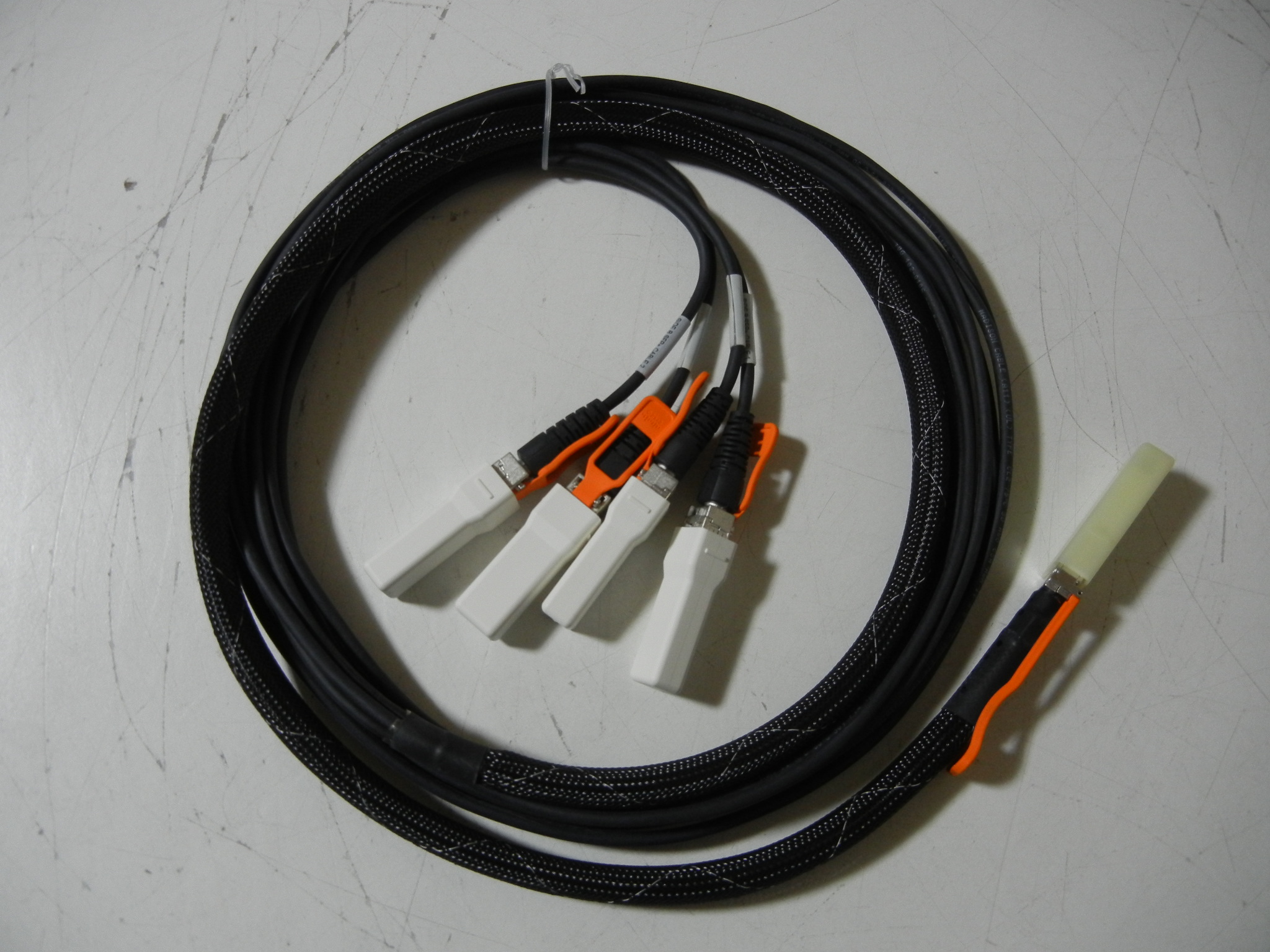 【中古】Cisco QSFP-4SFP10G-CU3M 37-1320-02 銅ブレークアウト ケーブル