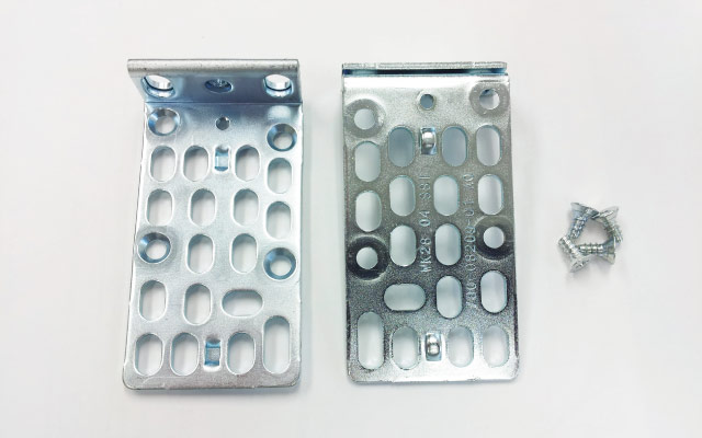 Catalystスイッチ用ラックマウントキット