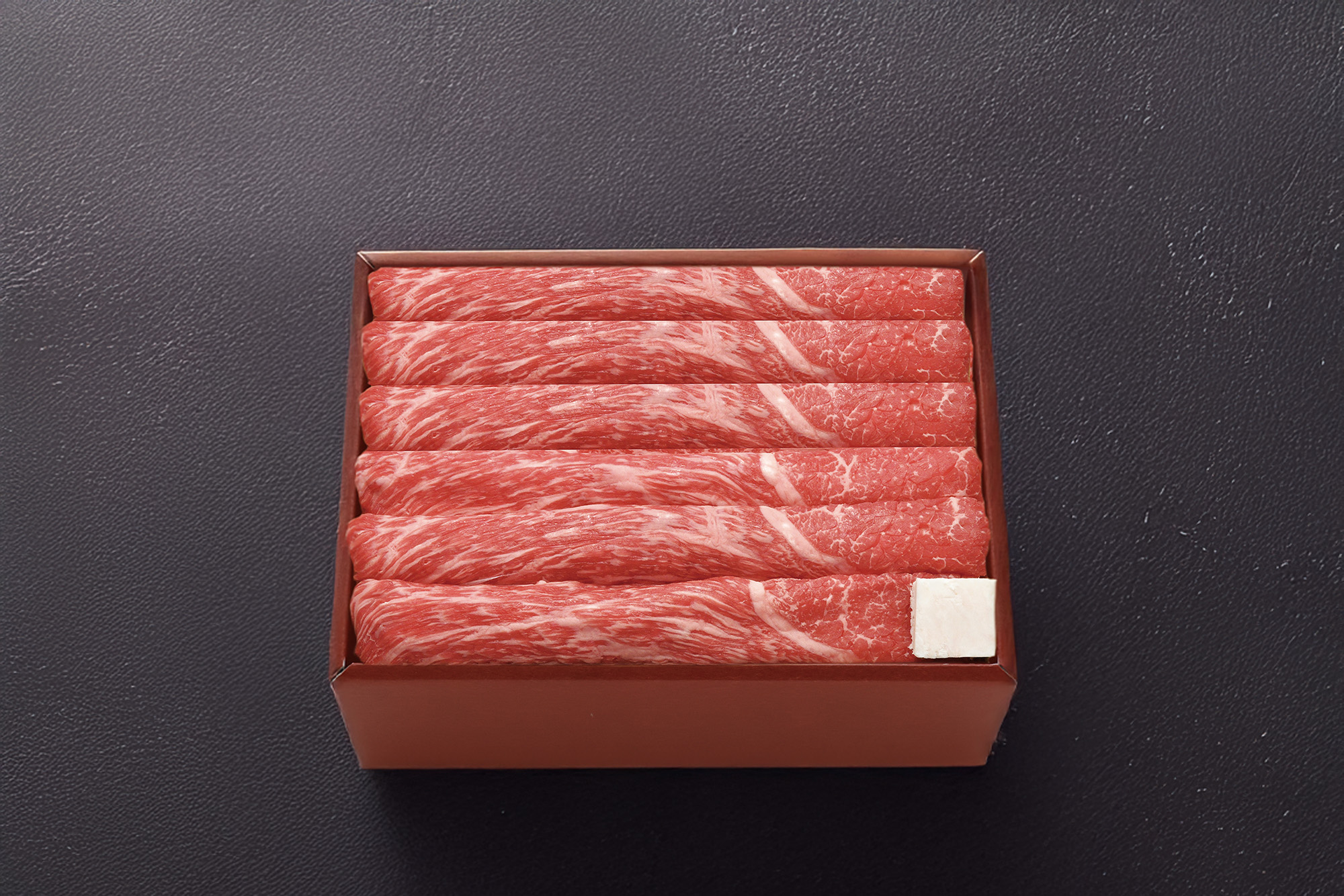 米沢牛赤身すき焼き用 500g(タレ付)（冷凍）送料無料　化粧箱入