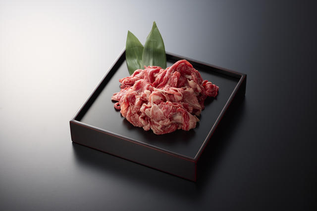 米沢牛切落し 1パック 250g入り　（冷凍）トレー盛り