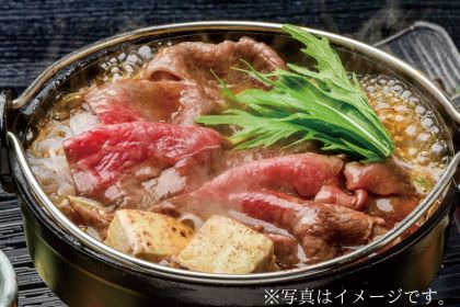 和牛である米沢牛の専門店、黄木のすき焼き。鍋調理イメージ。