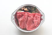 和牛である米沢牛の専門店、黄木の米沢牛すき焼き鍋。赤身肉版。