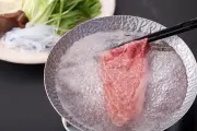 和牛である米沢牛の専門店、黄木のしゃぶしゃぶ詰合せ