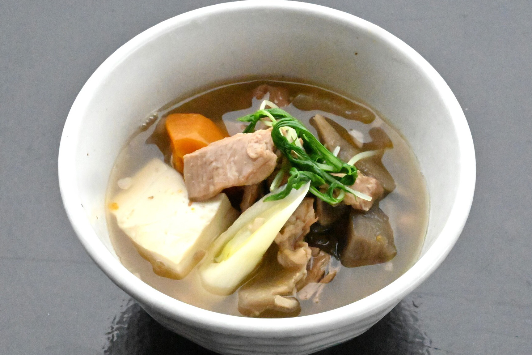 米沢牛塩ホルモン煮込み　常温　レトルトパウチ