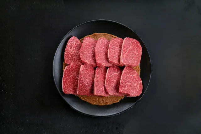 米沢牛すみれ漬 10枚切 700g  (S-100) 味噌酒粕漬け/冷蔵