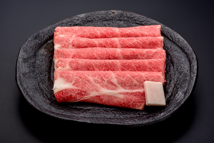 悠修牛肩ロースすき焼き（冷蔵）　トレー盛り　300gから量り売り