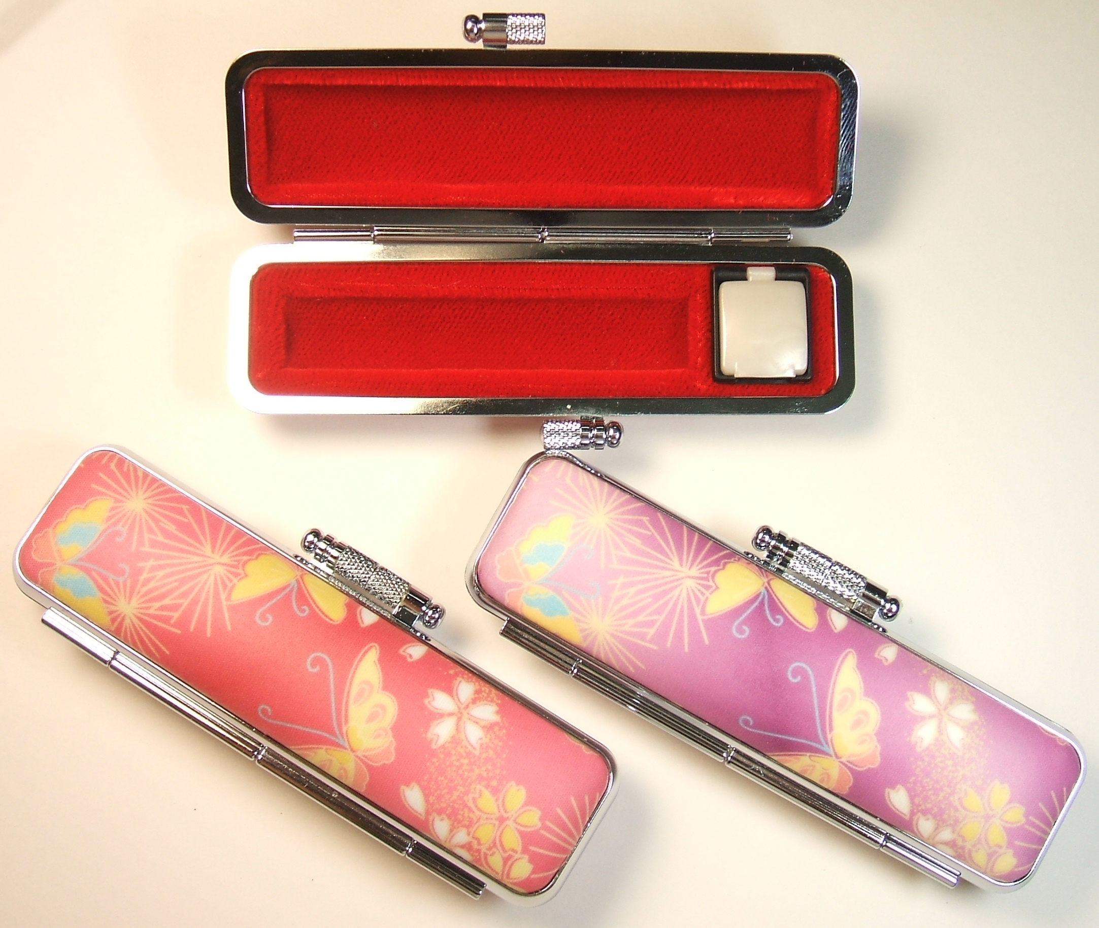 きれいなちりめん柄印鑑ケース【ちょうちょ】13.5・15ミリ丸用