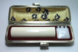 数量限定！象牙銀行印・認印　ケース付き　１３．５ミリ丸　送料無料