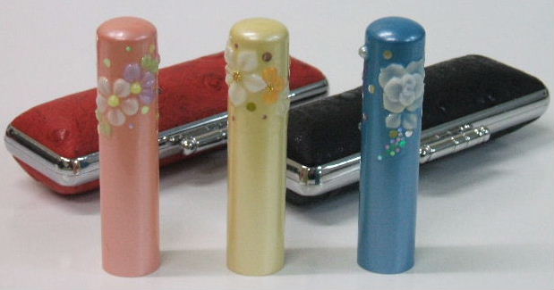 ＜出産祝い・結婚祝い・卒業・入学祝いに！＞こだわりスワロ仕様のネイルアート実印