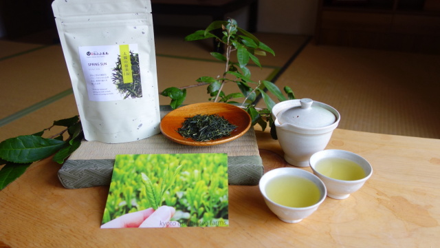 【母の日ギフト】　新茶と茶器セット「癒し」メッセージカード付※税込送料無料!