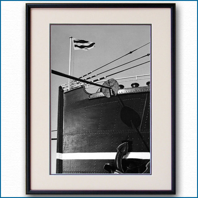 1930年代 日本郵船・龍田丸 船首の写真 2494LL黒