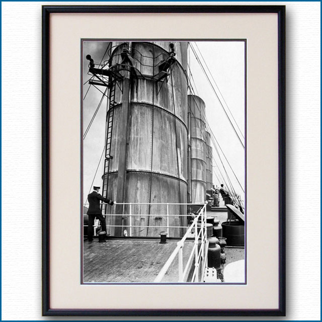 1910年頃 客船ルシタニア・ファンネルの写真 3321LL黒