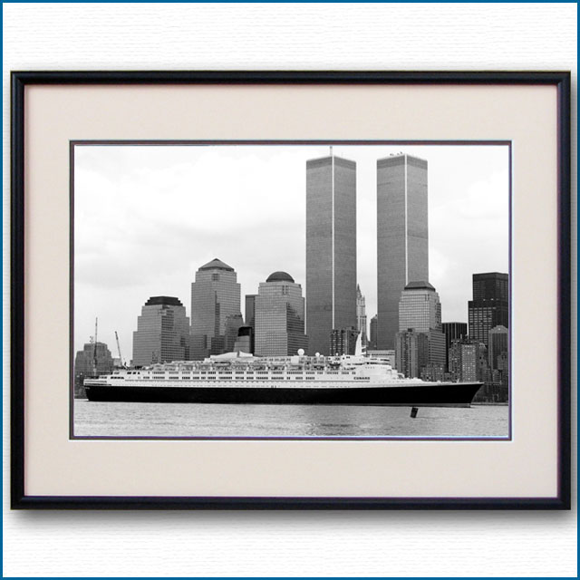 1996年 客船クイーンエリザベス2・マンハッタンの写真 3326LL黒