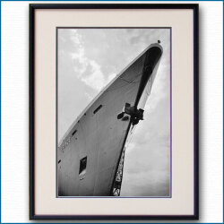 1961年 客船フランス・船首の写真 2486LL黒