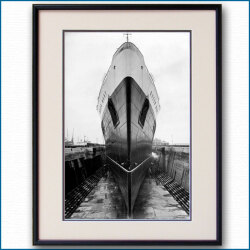 1936年 客船クイーンメリー・船首の写真 3274LL黒