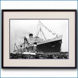 1946年 客船クイーンエリザベス 処女航海出航の写真 3279LL黒