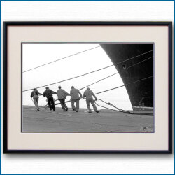 1996年 客船クイーンエリザベス2・サウザンプトンの写真 3327LL黒