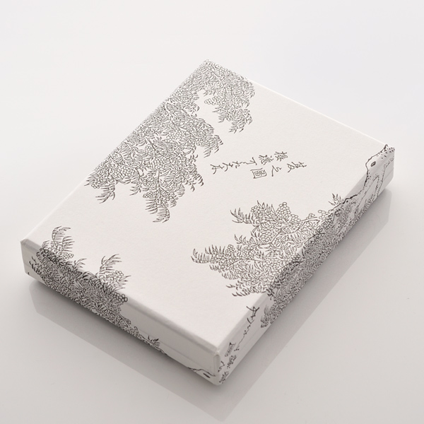 香典返し 櫨蝋燭（はぜろうそく） GIFTBOX (2号12本) |香典返し 満中陰