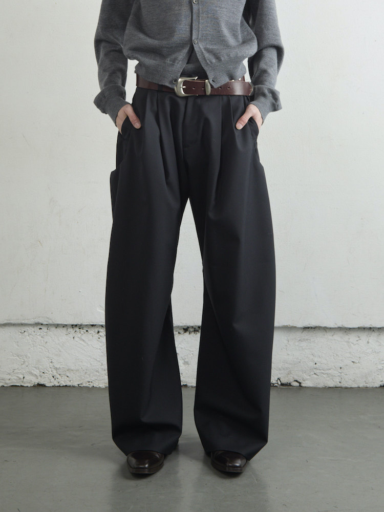 NVRFRGT CURVED LEG UTILITY TROUSERS BLACK 2025AW