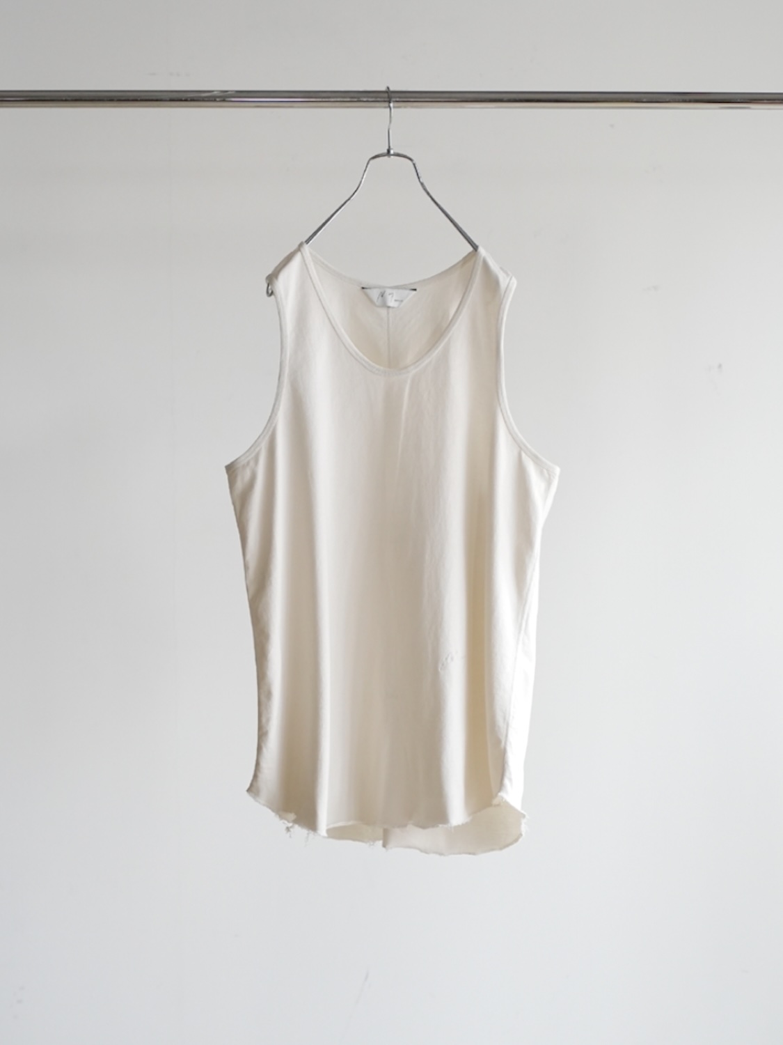 ANCELLM UNEVENNESS TANK TOP G・WHITE 2026 Summer