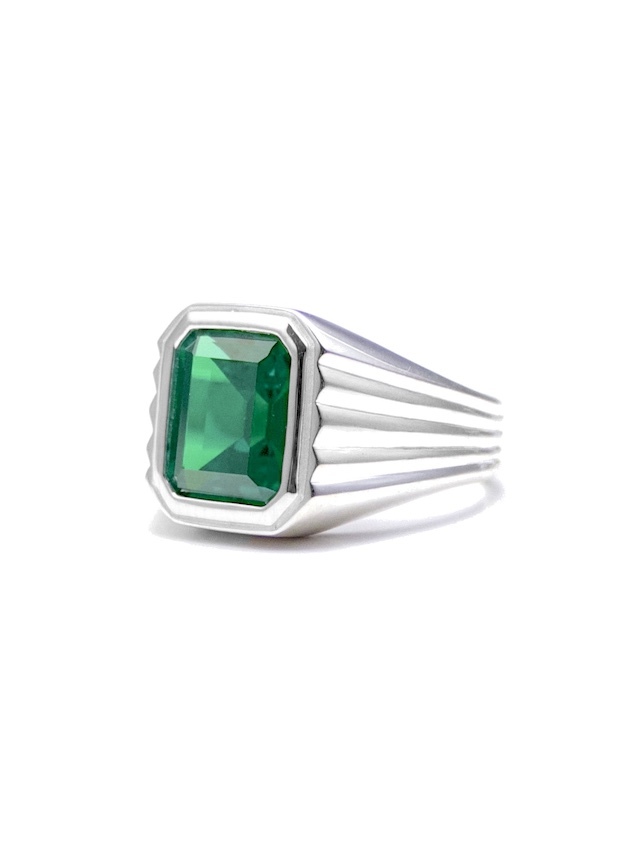 EPHEMERAL GANGSTER RING (EMERALD)