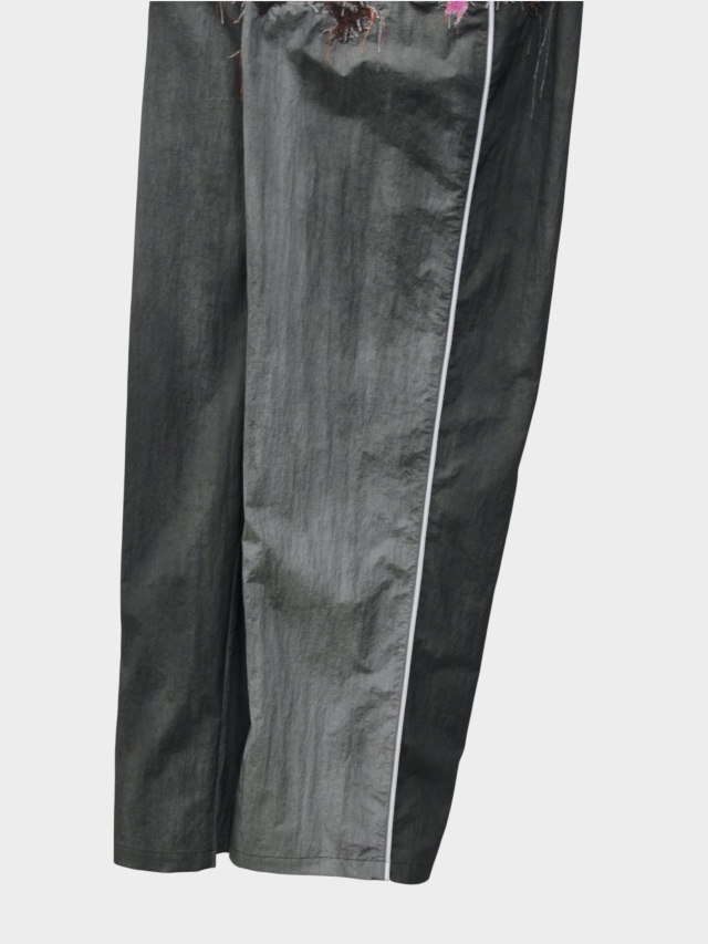doublet トラックパンツ doublet（ダブレット）の「doublet 『CHAOS EMBROIDERY』トラック