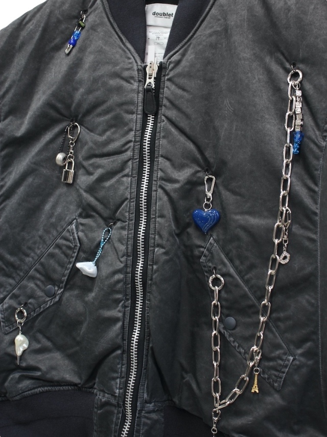 doublet KEY CHAIN DECORATED BOMBER JACKET GREY 通販商品ページ