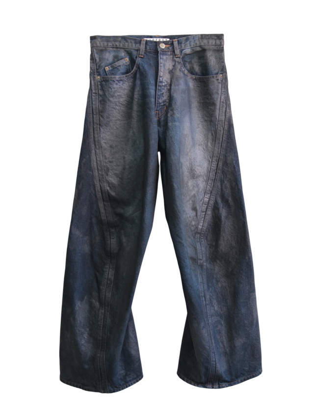 コレクション Invader: Low Fidelity NVRFRGT / 3D TWISTED WIDE LEG JEANS – Dirty Faded Indigo
