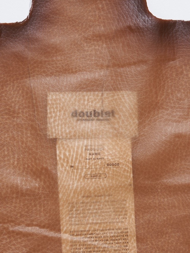 doublet/ダブレット TRANSPARENT LEATHER-LIKE SHOPPER CAMEL 公式通販 