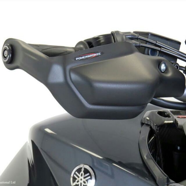 YAMAHA >> MT-09(14-20) ハンドガードキット Powerbronze