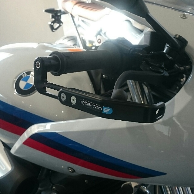 BMW専用レバーガード oberon
