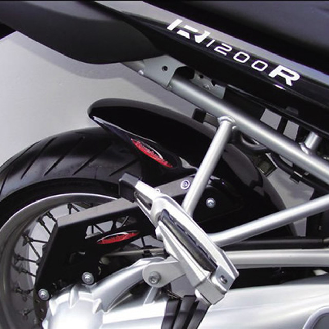 R1200Rカーボンインナーフェンダー 目立った傷や汚れなし】BMW