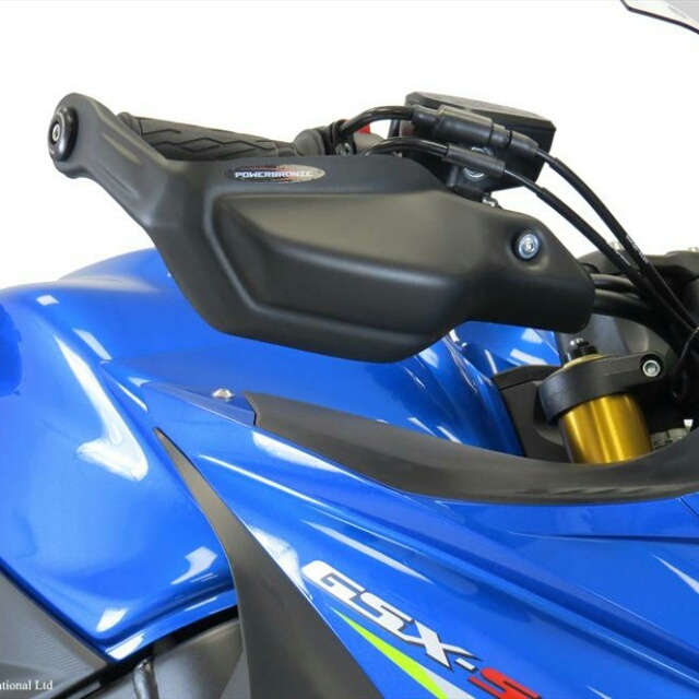 SUZUKI >> GSX-S1000F(15-21)・KATANA（19-） ハンドガードキット