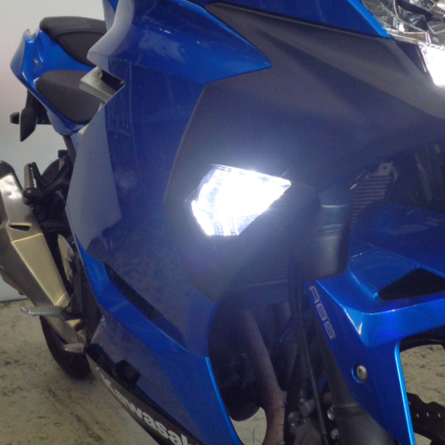 KAWASAKI NINJA用スモークレンズ・ウインカーポジション・デイライト