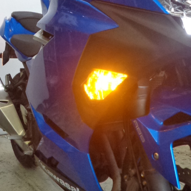 オートバイのインジケーター ウインカー ライト に適合するK&awasaki