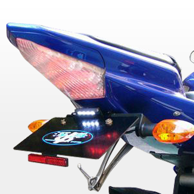 YZF-R6 06-16 フェンダーレスキット おまけ付 リア周りをかっこよくシャープに！YZF-R6(06-16)フェンダーレス｜AxxL