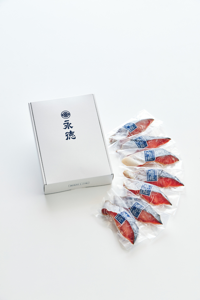 永徳　塩引鮭切身7切