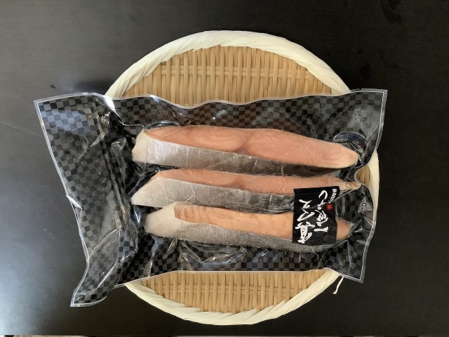 真マス一夜干し（３切）