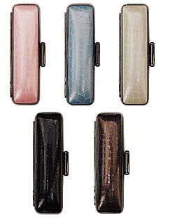 印鑑ケース　クリスタルコクロ黒フチ　サイズ中　15ミリまでの印鑑が入ります