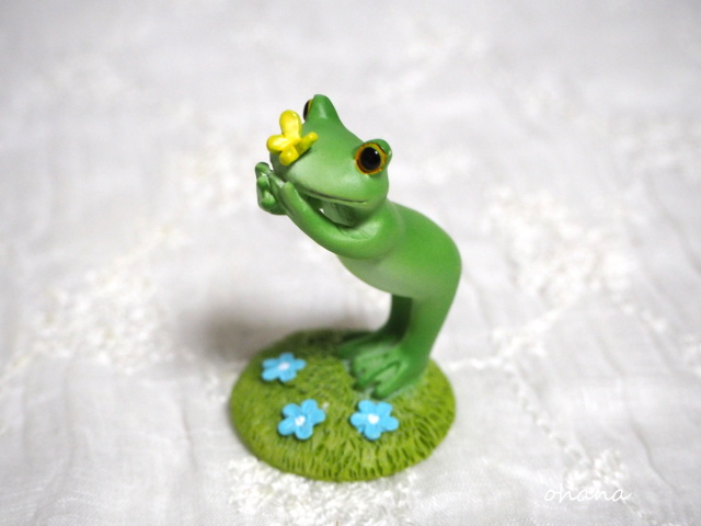 ちょうちょとカエル