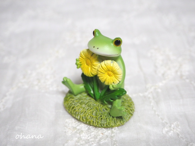 タンポポとカエル