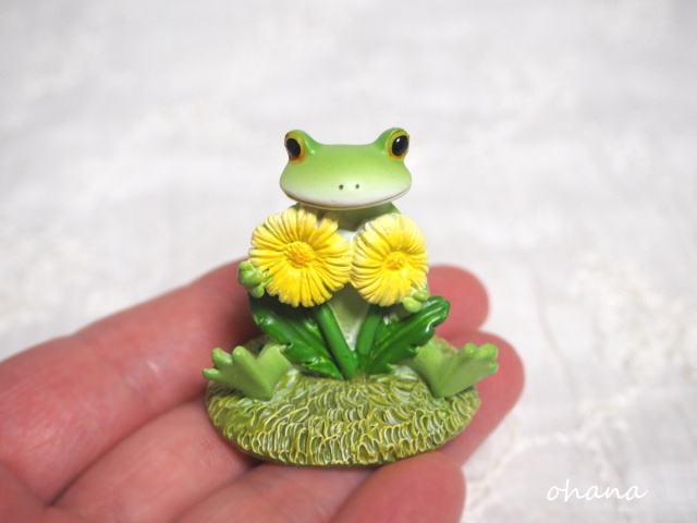 タンポポとカエル