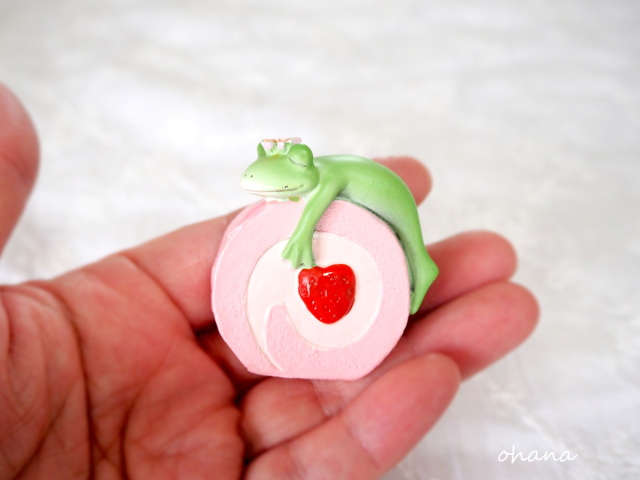 桜のロールケーキ