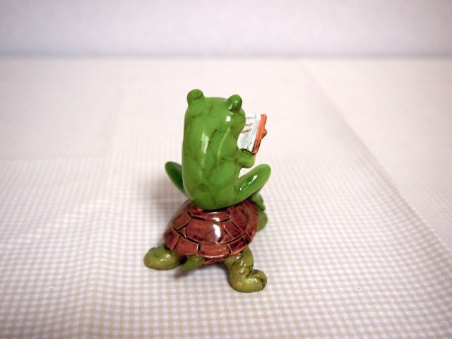 【レア】送料込☆えいちのみず・ワカガエル 誠和貿易「亀乗り読書蛙」