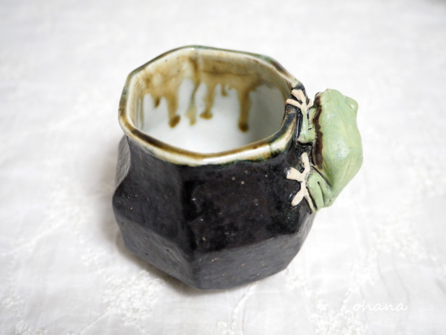 アマガエルの湯のみ